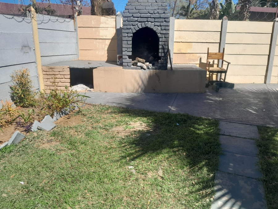12 Bedroom Property for Sale in Bodorp North West